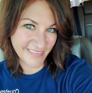 Meet your Posher, Teresa